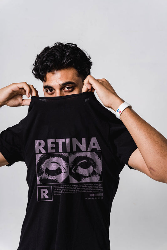 Retina Streetwear Fashion Graphic Art Half Sleeve Black T-shirt For Men
