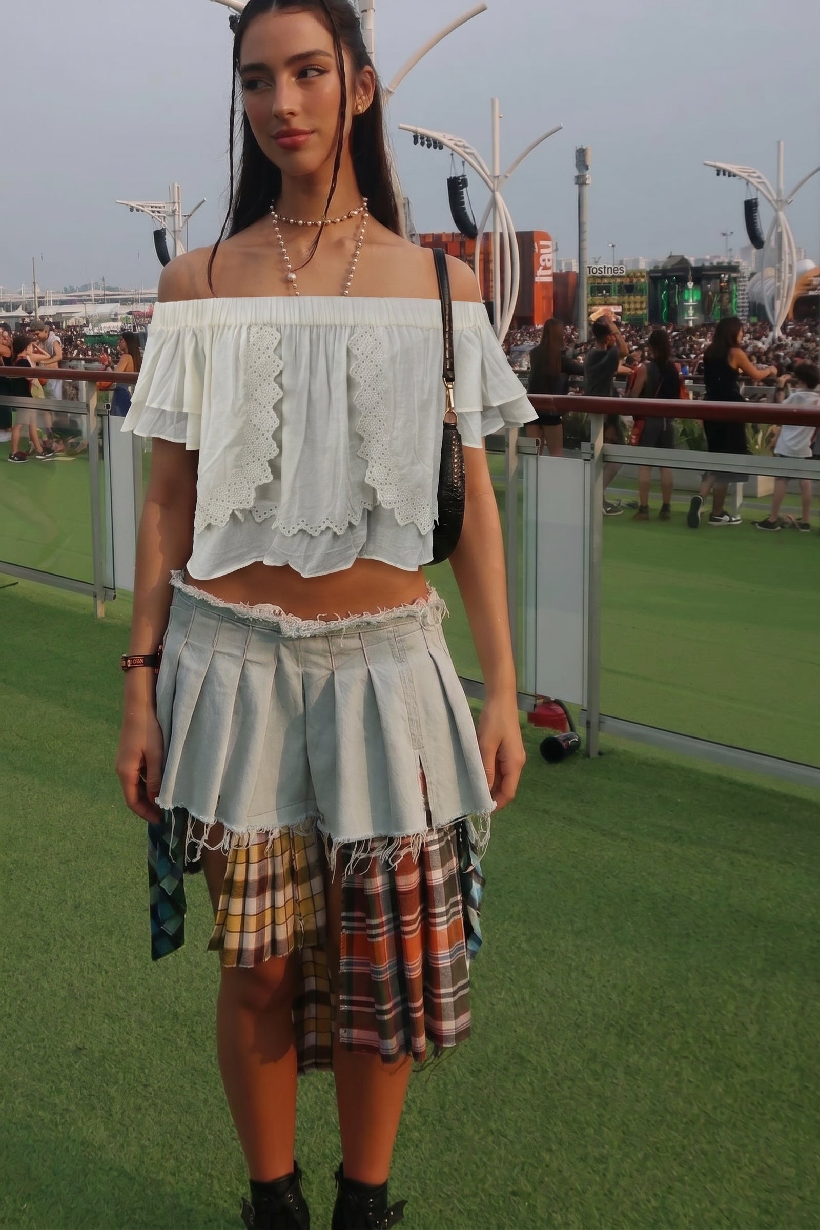 Sarah_Off-Shoulder_Top