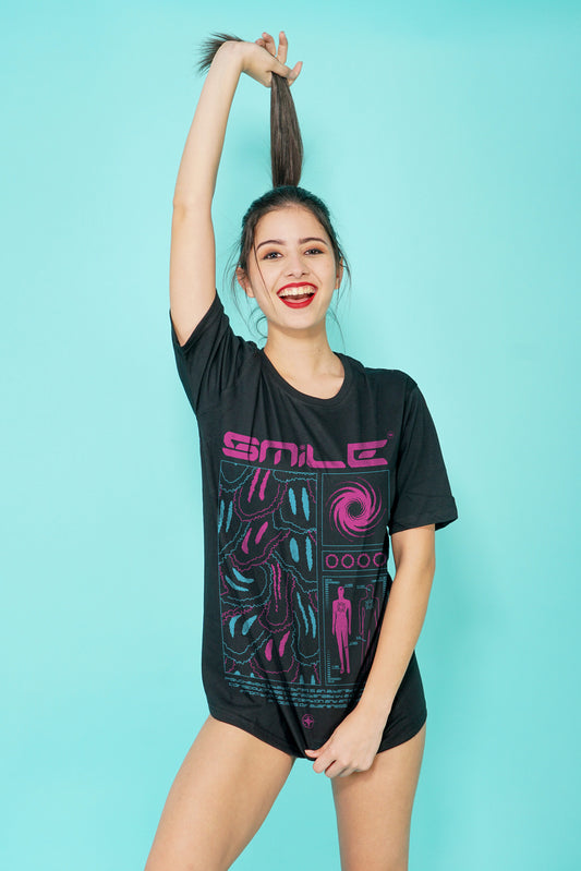 Smile Streetwear Fashion Graphic Art Half Sleeve Black T-shirt For Women